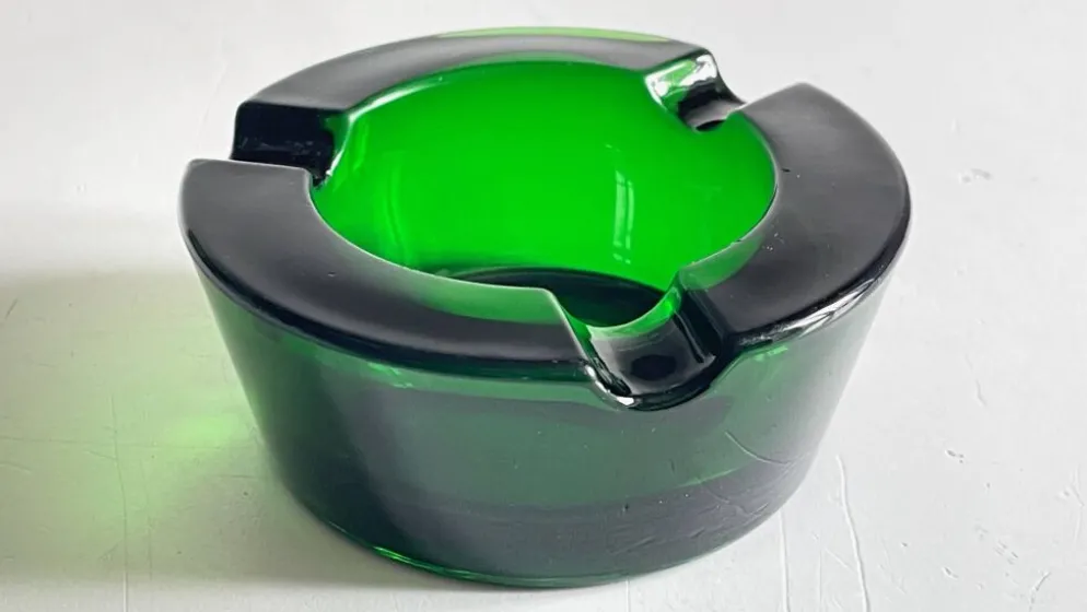 Cendrier verre vert vintage