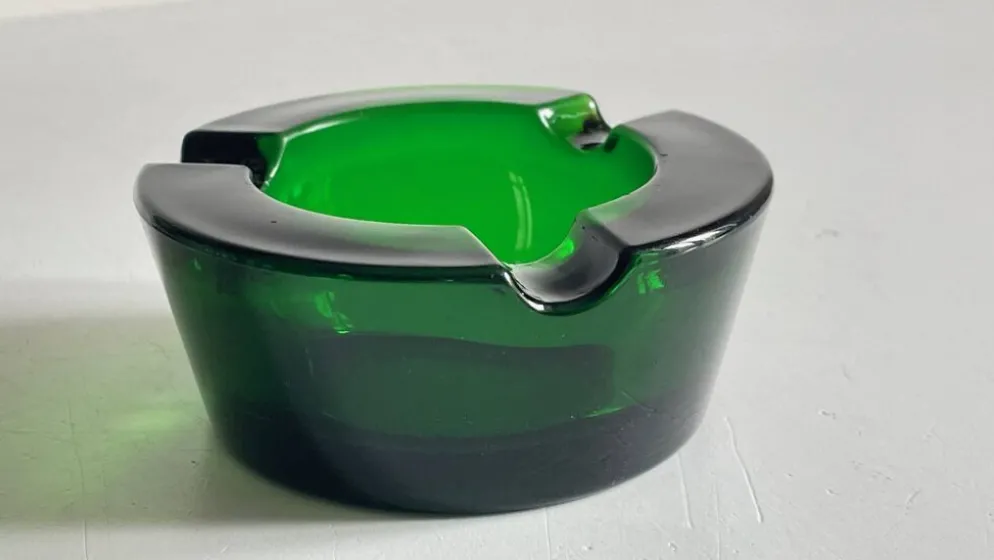 Cendrier verre vert vintage