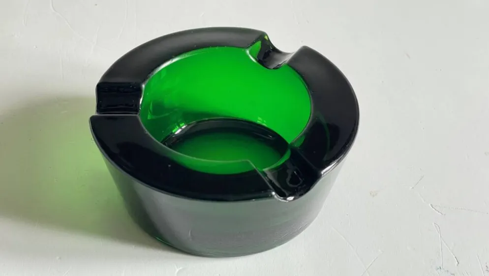 Cendrier verre vert vintage