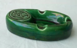 Cendrier vert en céramique
