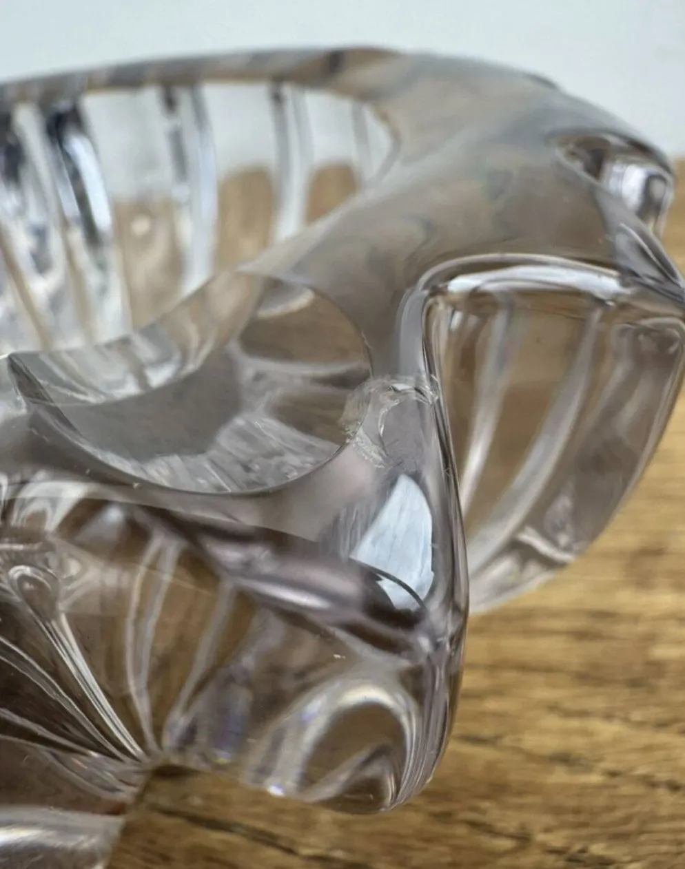 Cendrier / Vide-poche Art Déco violet verre moulé Modèle étoile Pierr