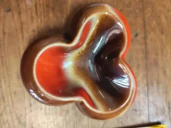 Cendrier vide poche en céramique midcentury