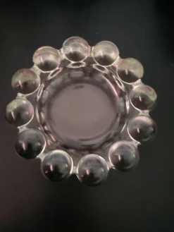 Cendrier vide poche en verre moulé 
