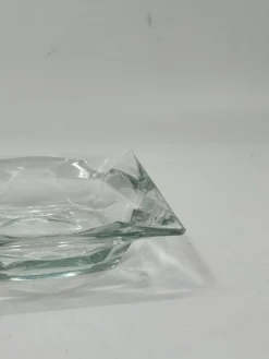 Cendrier vintage carré en verre, design minimaliste