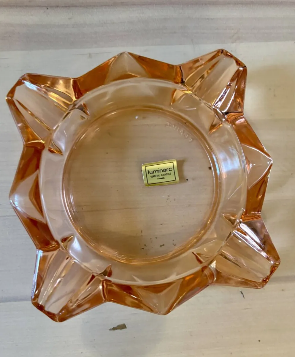 Cendrier vintage Luminarc en verre rose