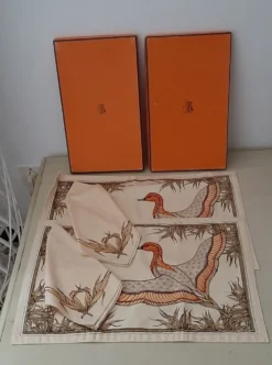 Centre de table et serviette Hermes