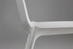 Chaise blanche design du 21e siècle, Belgique