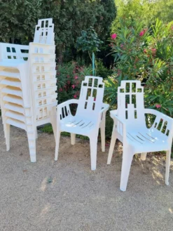 Chaise Boston empilable en plastique par Pierre Paulin pour Henry Massonnet années 1980