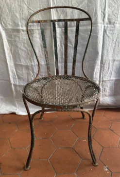 Chaise de jardin en fer peint XIXe