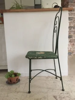 Chaise de jardin vintage en fer forgé