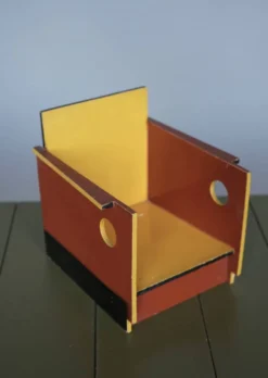 Chaise en jouet moderniste rare par Ko Verzuu pour Ado, années 1930