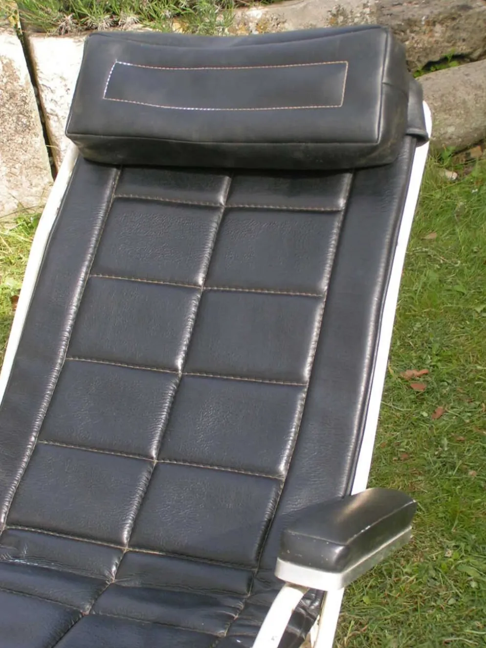 Chaise longue