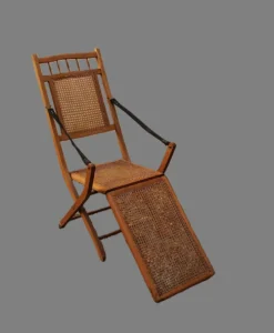 Chaise longue cannée XIXème siècle de style colonial