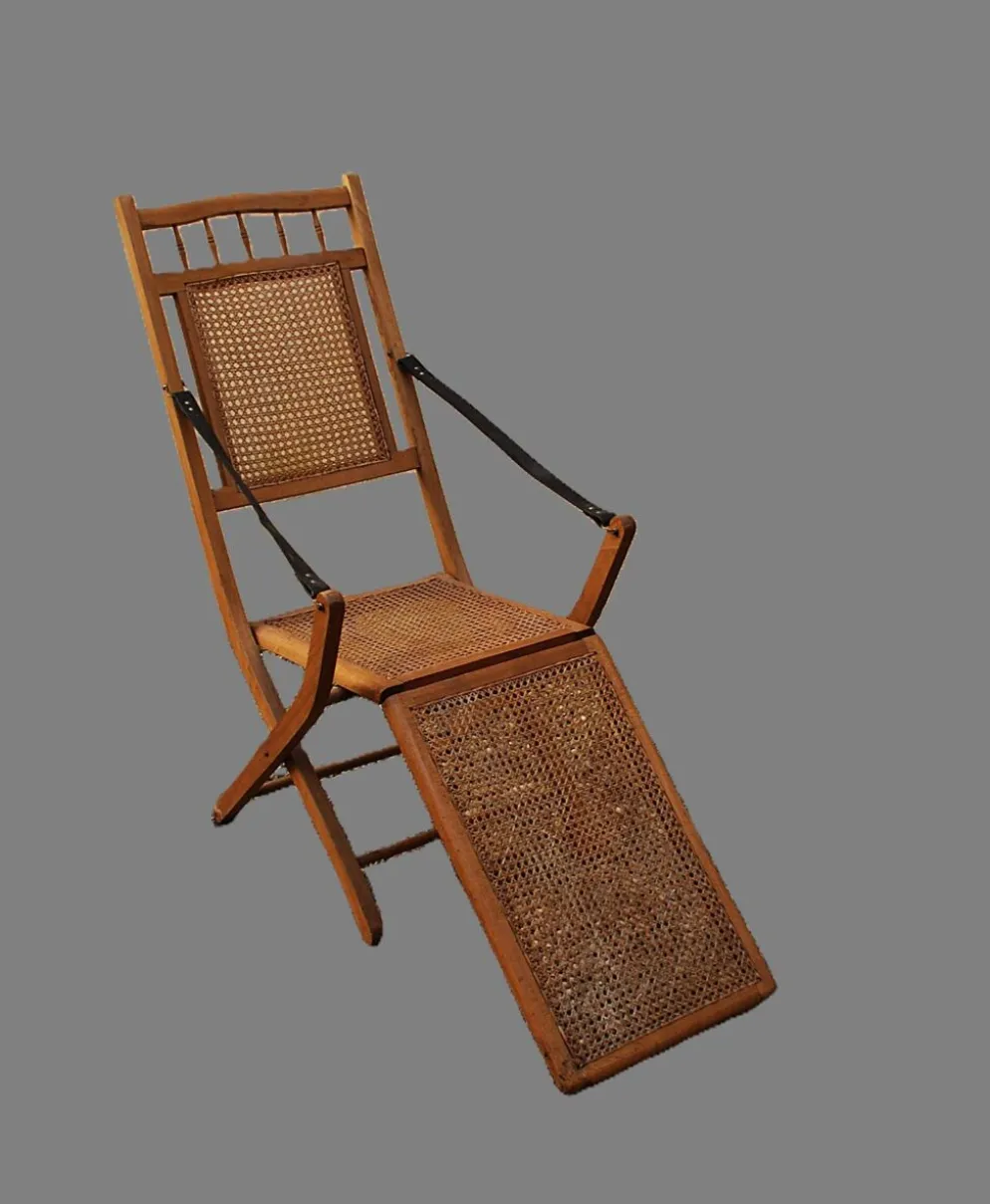 Chaise longue cannée XIXème siècle de style colonial
