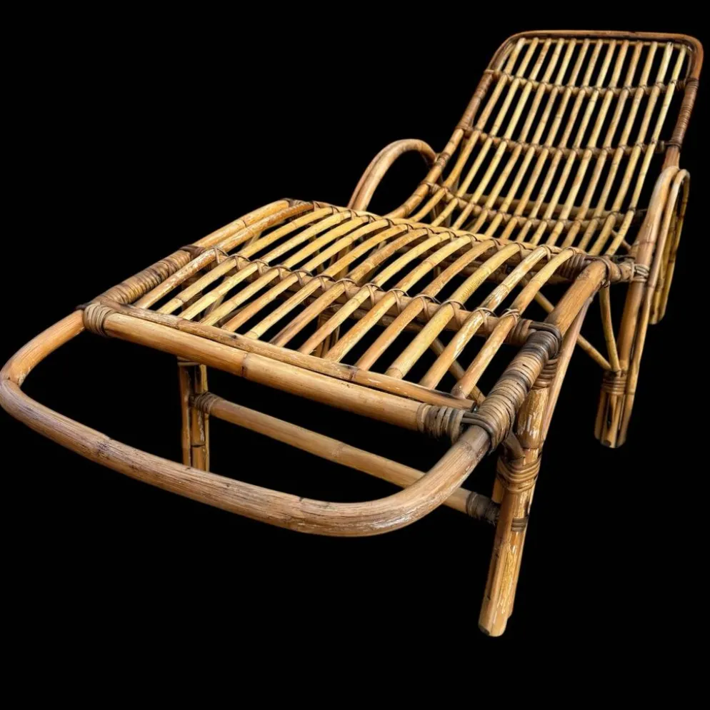 Chaise-longue en rotin italien