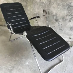 Chaise longue ou transat Condor en cuir noir - made in France - design 1970