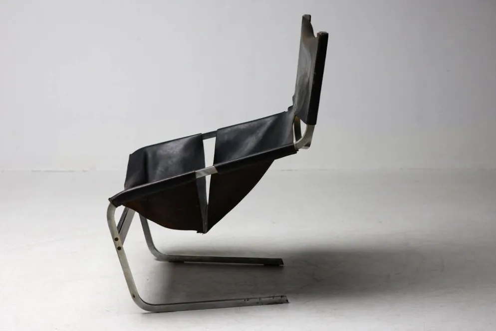 Chaise longue Pierre Paulin F444 en cuir noir - Tout original, Vintage
