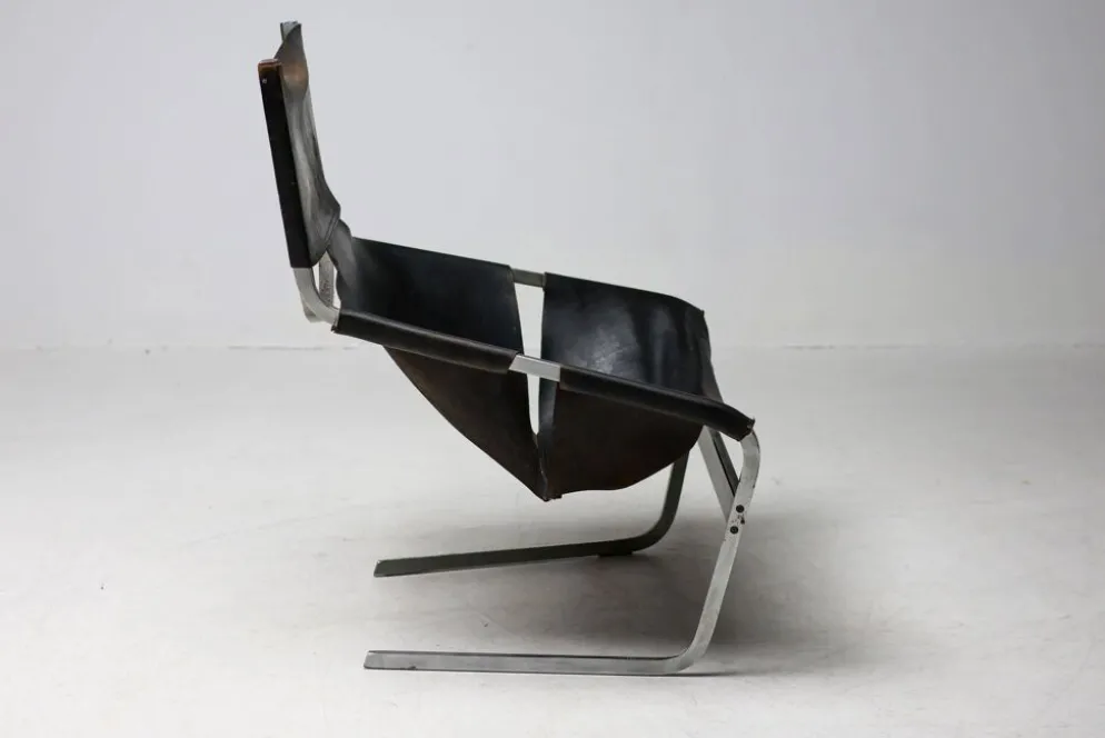 Chaise longue Pierre Paulin F444 en cuir noir - Tout original, Vintage