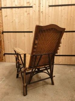 Chaise longue / Transat de vintage en rotin et osier tressé