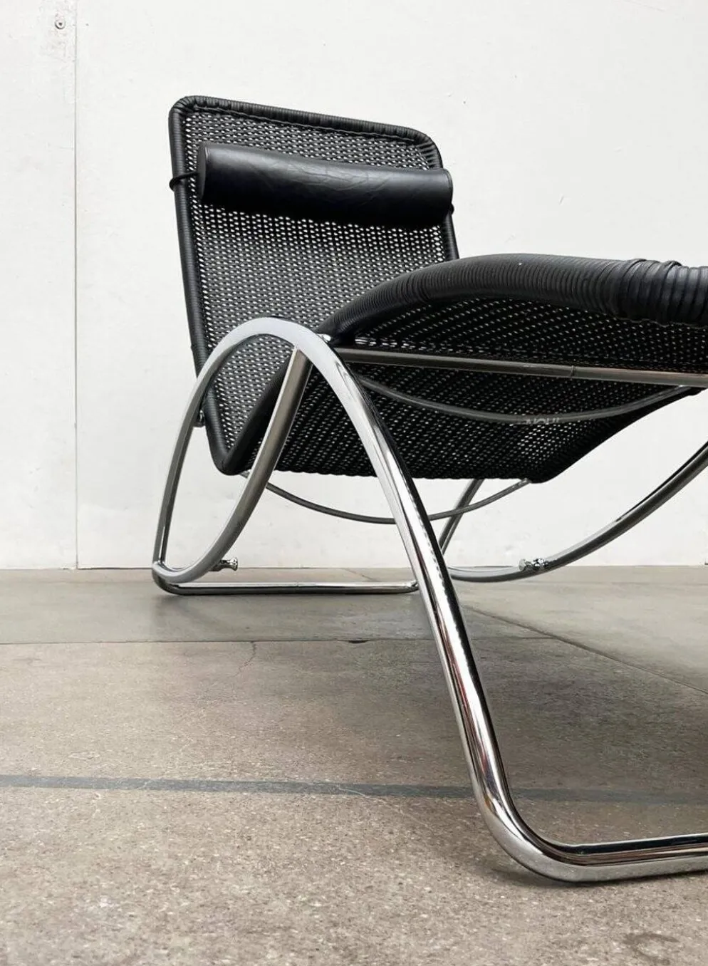 Chaise longue vintage modèle S 828 en acier tubulaire par Torben Skov pour Thonet, années 1980