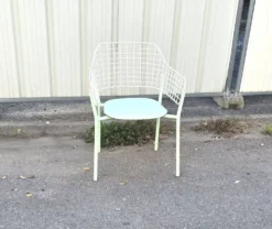 Chaise Lyze, EMU