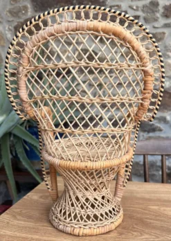 Chaise Paon Miniature Rotin Tressé — Porte-Plante Bohème Vintage — Année 70