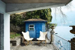 Chaises de jardin vintage en bois et toile blanche