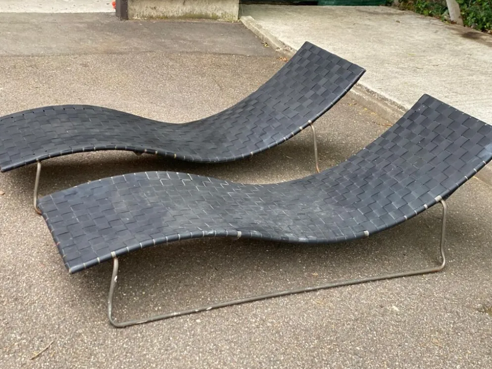 2 chaises longues de jardin en vinyle, années 60