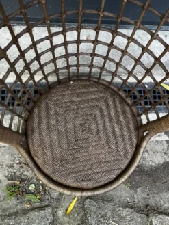 Chaise à suspendre