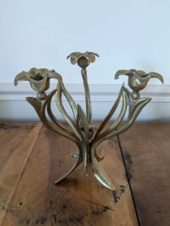 Chandelier fleur Art nouveau en laiton