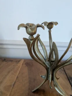Chandelier fleur Art nouveau en laiton