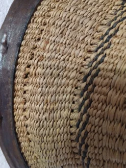 Chapeau africain ancien artisanal