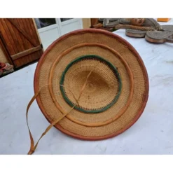 Chapeau africain Nigéria, paille et cuir