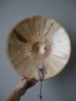 Chapeau artisanal traditionnel asiatique ethnique fabrication artisanale ancien asie