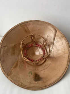 Chapeau asiatique