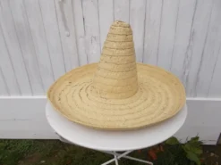 Chapeau asiatique sombréro osier