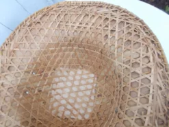 Chapeau asiatique style colonial en paille