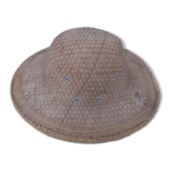 Chapeau asiatique style colonial en paille