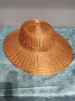 Chapeau colonial en rotin, des années 60-70