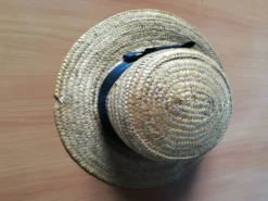 Chapeau en paille style canotier