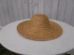 Chapeau paille vintage