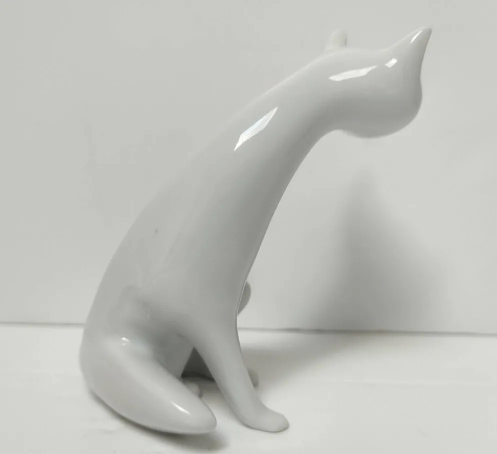 chat hollohaza design années 80 signé