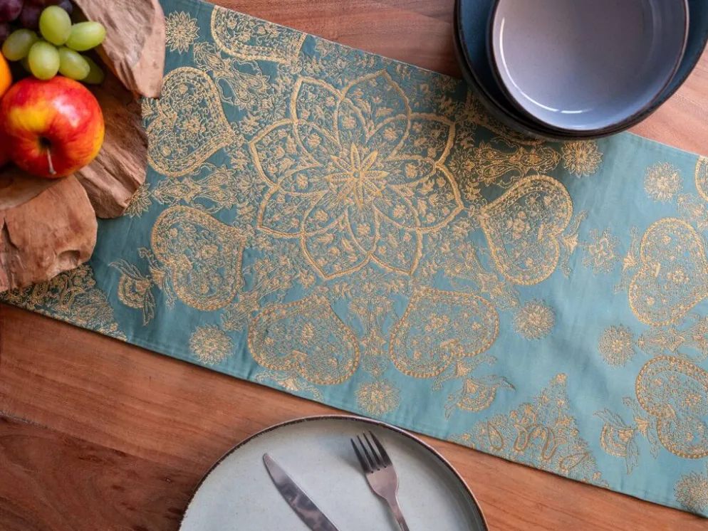 Chemin de table en soie jade doré karakusa