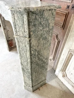 Cheminée de Louis XV pompadour circa 1900 marbre vert d’Estours