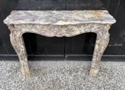 Cheminée de style Louis XV en marbre Brocatelle, vers 1880