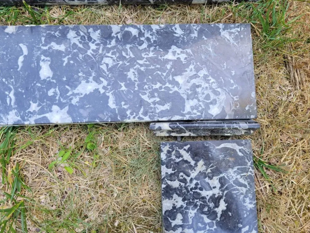 Cheminée en marbre gris mi XIXe
