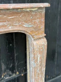 Cheminée Louis XV en marbre de Rance du XVIIIème siècle