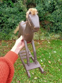 Cheval a bascule rétro bois