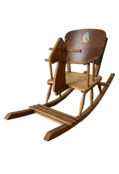 Cheval à bascule ancien