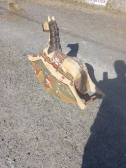Cheval à bascule ancien